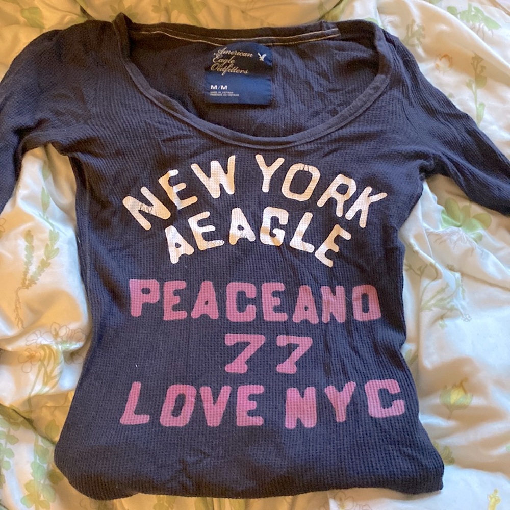 AMERICAN EAGLE LONG SLEEVE